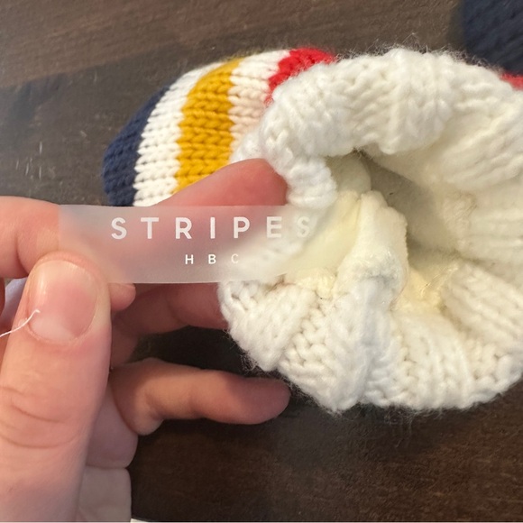 Hudson’s Bay Company Stripes Knit Lined Baby Toddler Mittens Size 12- 24 Months - Picture 4 of 5